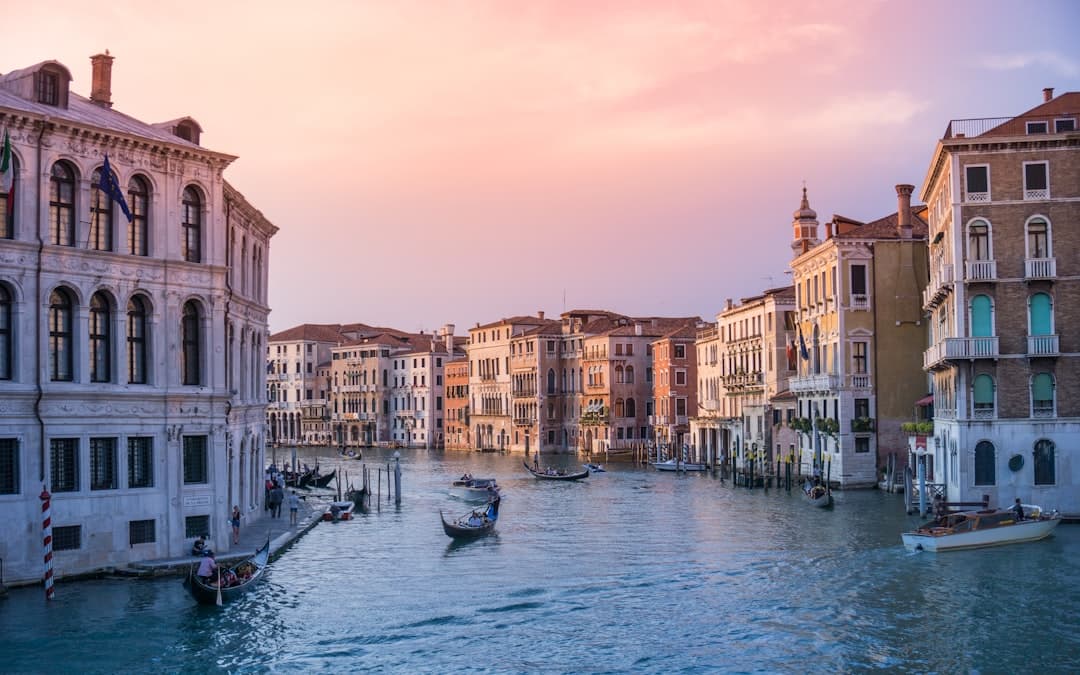 Seven Days for Two: Paris, Venice, Florence, Santorini, Barcelona